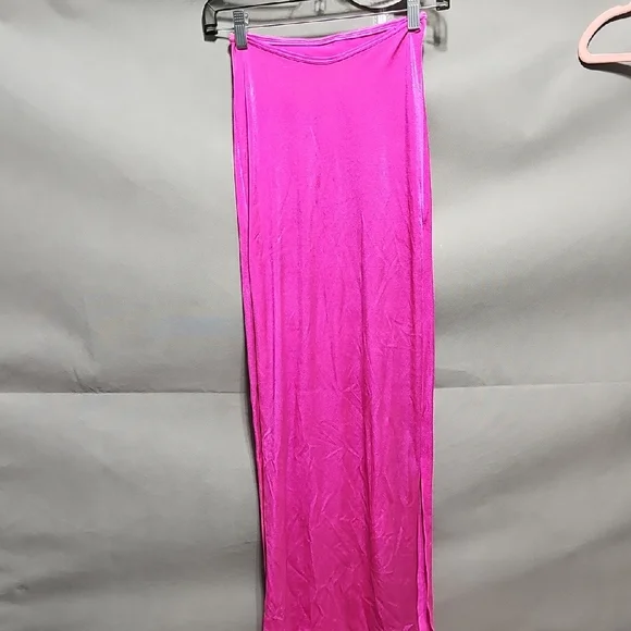 Vintage Fuchsia Dancer Pencil Cover-up - Picture 3 of 3